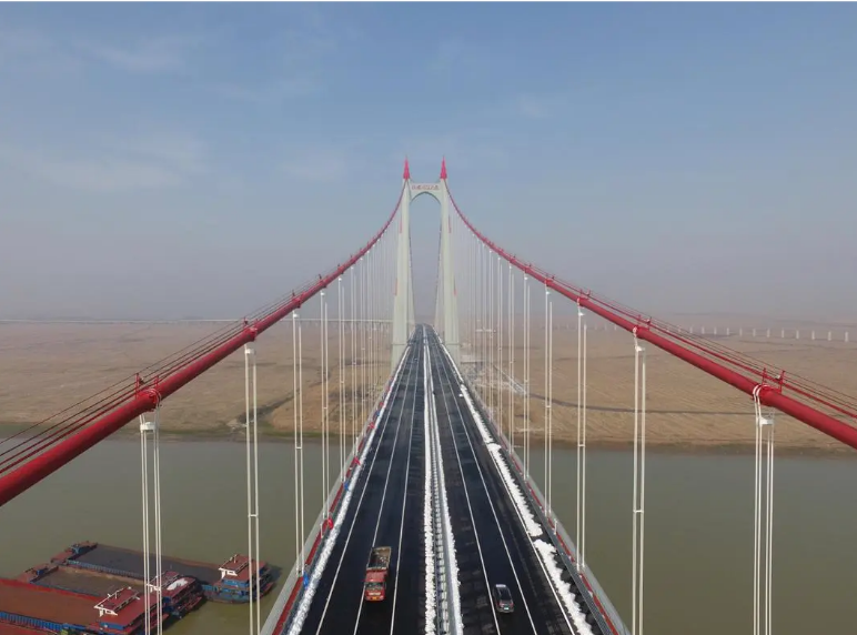 2017年2月，第一位員工入職。完成杭瑞洞庭湖大橋、株洲水云橋等項(xiàng)目。