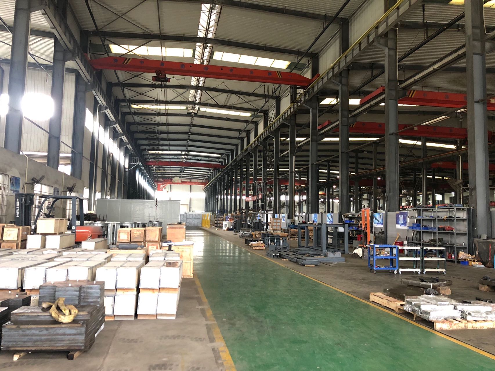 2018年1月，自建工廠投入使用，開始組建生產(chǎn)團(tuán)隊(duì)